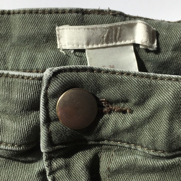 Green H&M Shorts - Picture 3 of 4